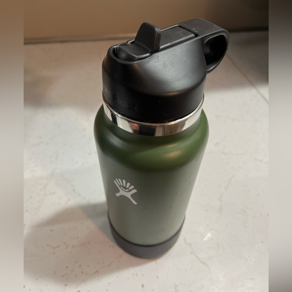 Hydroflask olive green